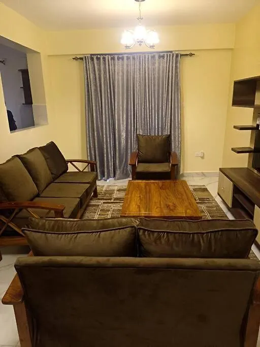 2 Bedroom Furnished Apartment カンパラ