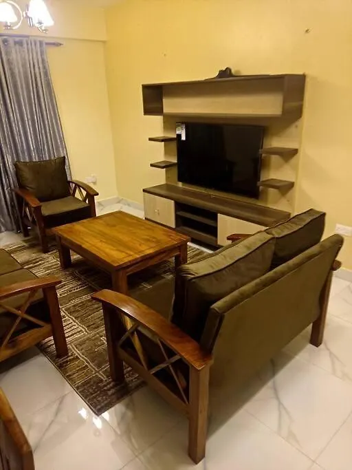 2 Bedroom Furnished Apartment カンパラ